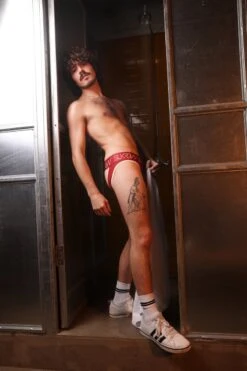 Sukrew Classic V-Thong Burgundy/Cream - Maat M - Sexy Heren Ondergoed - Erotische String Voor Mannen 18 Sukrew Classic V-Thong Burgundy/Cream - Maat M - Sexy Heren Ondergoed - Erotische String Voor Mannen -Merkloos Soldes 800x1200 93